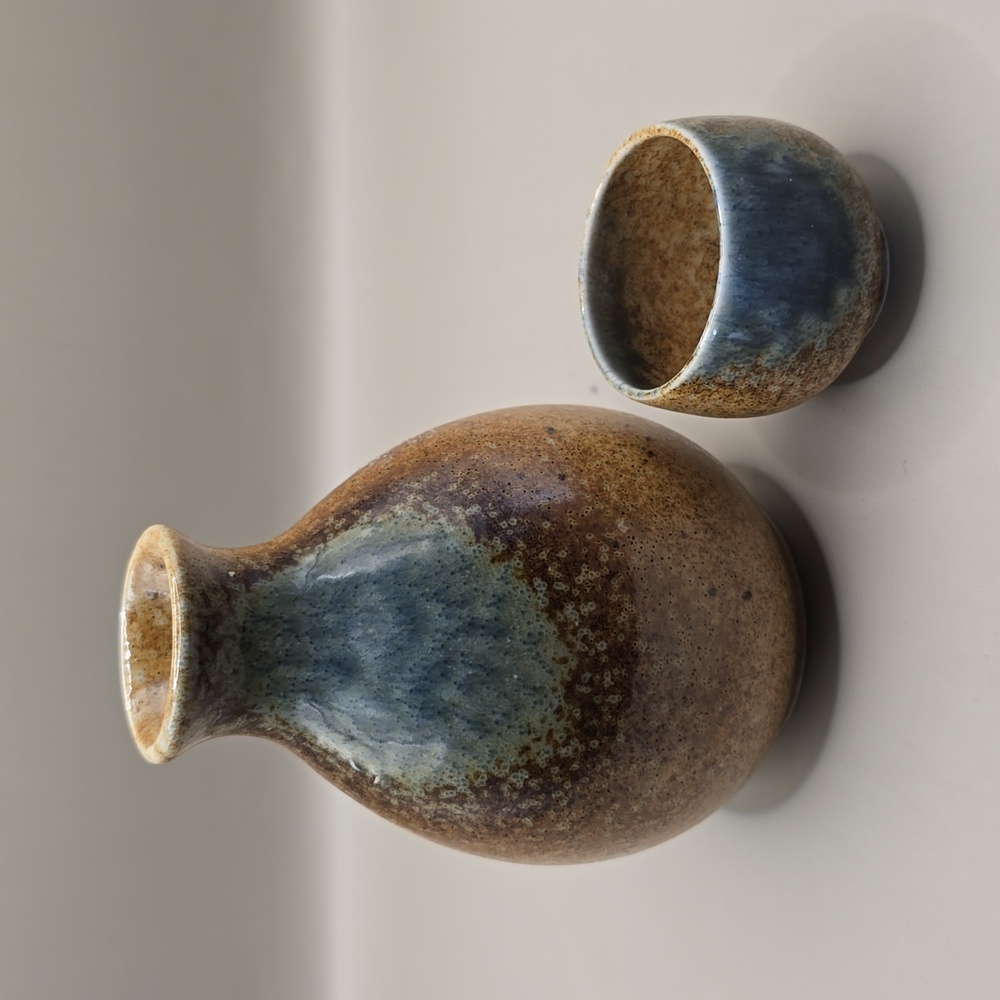 Japanese Mino Ware Sake Bottle & Cup Set Sunaji-Ainagashi Ceramic Pottery Japan - Picture 1 of 8